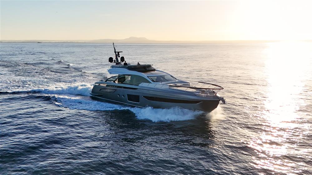 Azimut Yachts S8