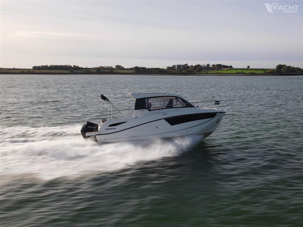 Quicksilver Activ 755 Weekend