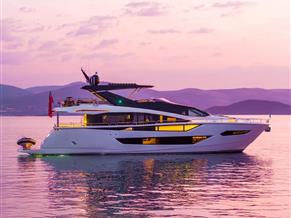Sunseeker 88 Yacht