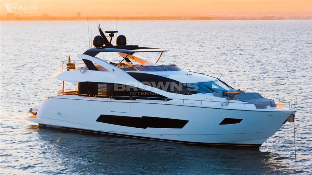 Sunseeker 86 Yacht
