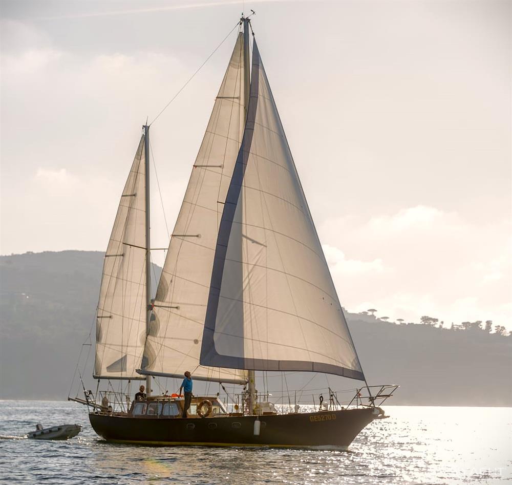 Custom EDONIST 43    Steel  Long Keel  Bluewater Ketch