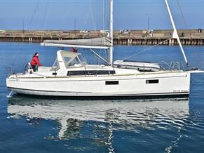 Beneteau Oceanis 38.1