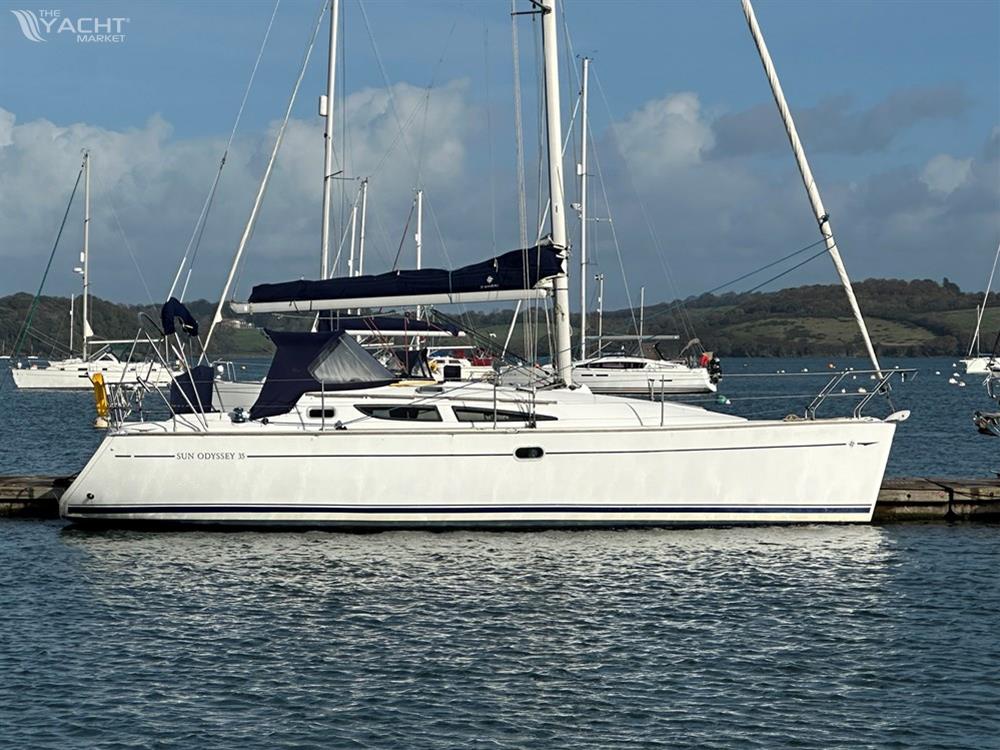 Jeanneau Sun Odyssey 35 - Default Image