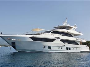 Majesty Yachts 110