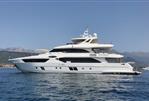 Majesty Yachts 110
