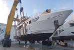 Majesty Yachts 110