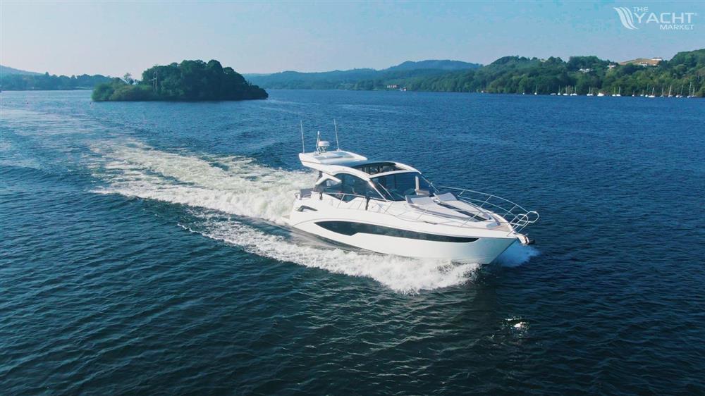 Galeon 425 HTS