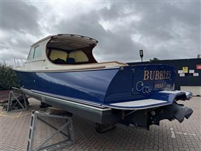 Hinckley Picnic Boat 36EP