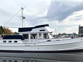 Grand Banks 42