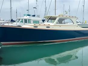 Hinckley Picnic Boat 36