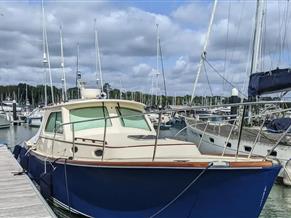 Hinckley Picnic Boat 36
