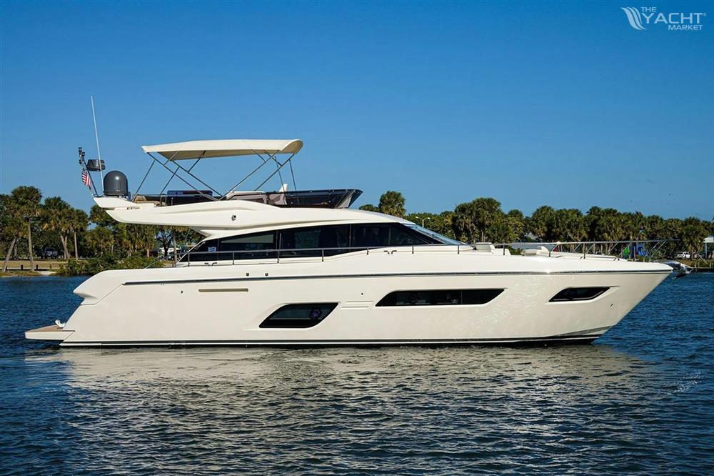 FERRETTI YACHTS 550