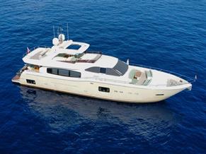 FERRETTI YACHTS ALTURA 840