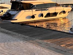 Ferretti Yachts 670 fly