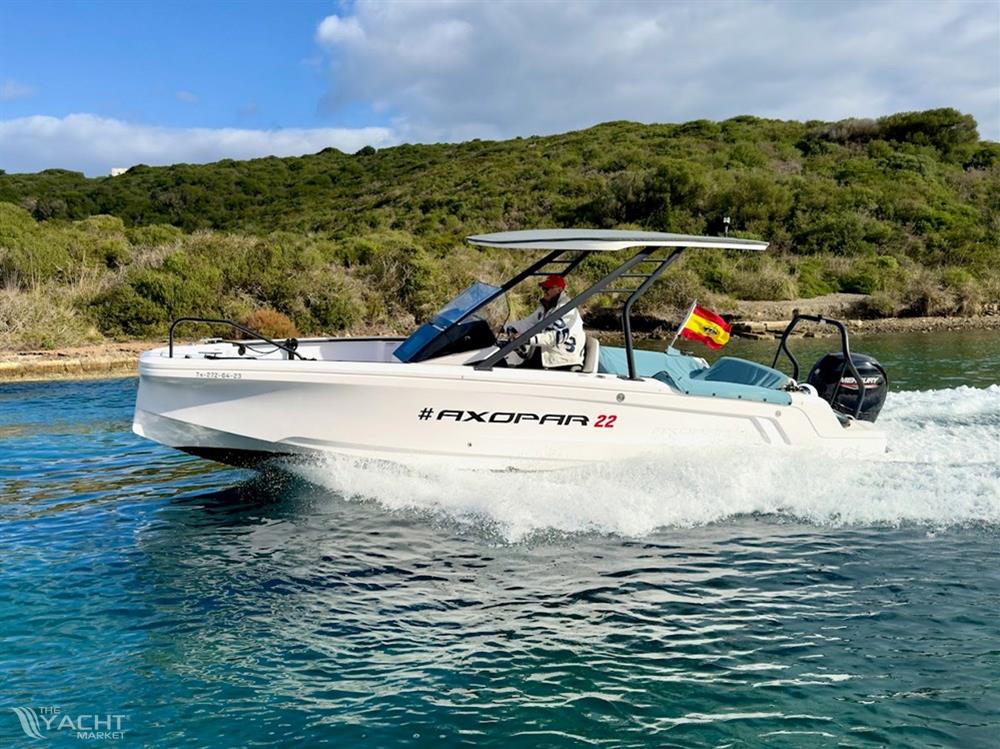 Axopar 22 T-Top - Default Image