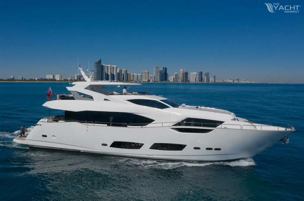 Sunseeker 95 Yacht