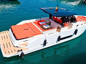 DE ANTONIO DE ANTONIO D42