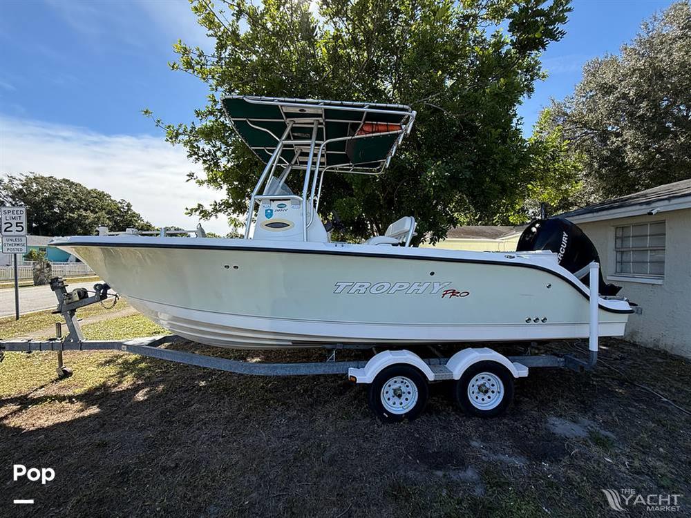 Trophy 2103 CC - 2005 Trophy 2103 CC - Photo #1