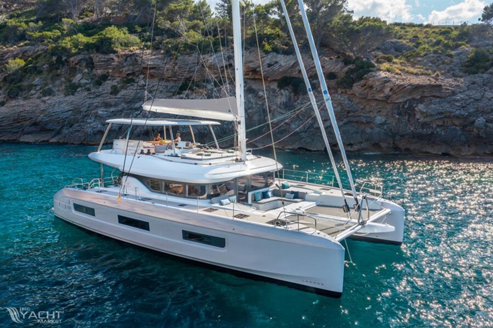 Lagoon 60 - Default Image