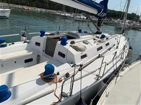 J Boats J133