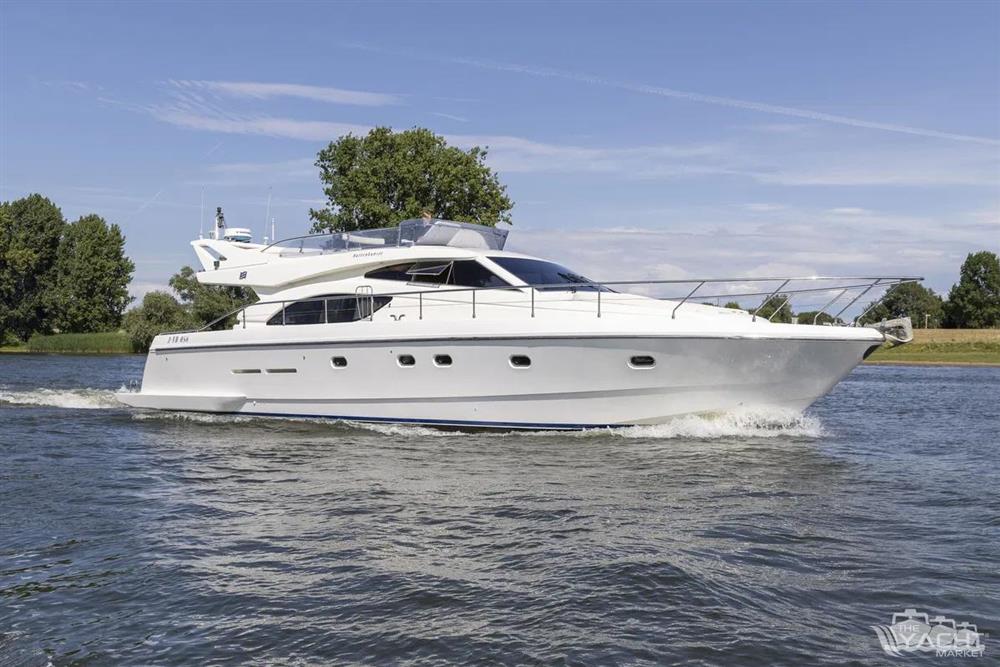 Ferretti 53 Fly