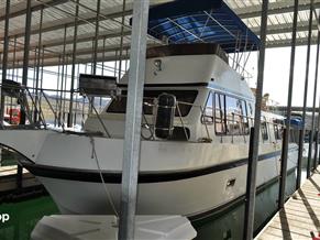 Bluewater Yachts 45 Sport Sedan