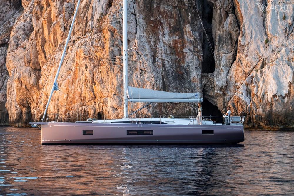 Beneteau Oceanis 52 - Default Image