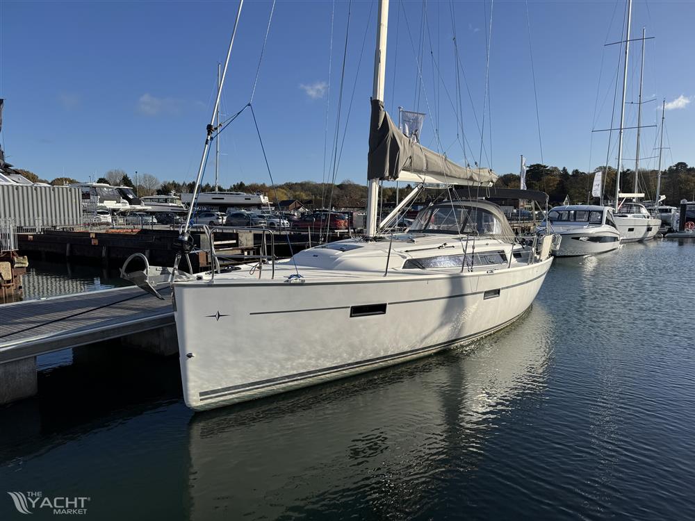 Bavaria Cruiser 37 - 2015 Bavaria Cruiser 37 2