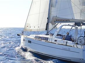 Beneteau Oceanis 35