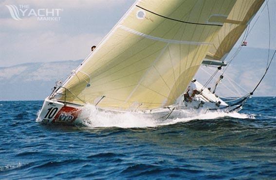 Beneteau First 40.7