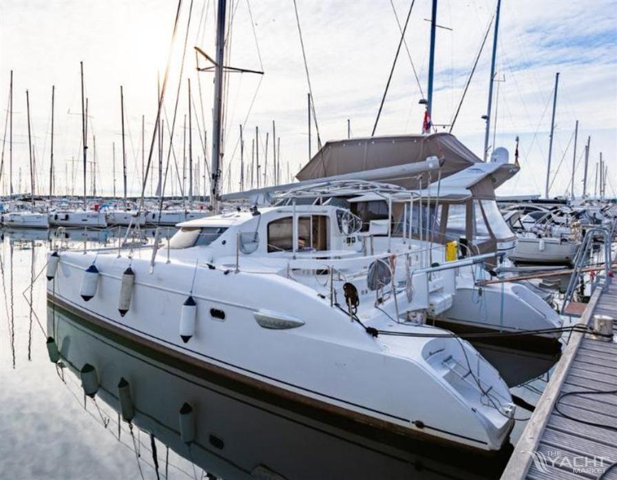 Fountaine Pajot Lavezzi 40