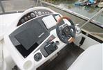 Sunseeker Manhattan 66 - 5 - Flybridge Helm