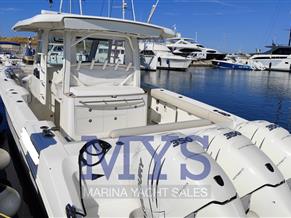 Boston Whaler 380 Outrage