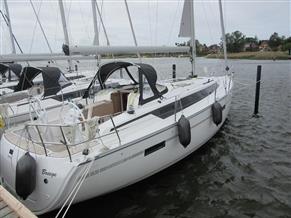 Bavaria Cruiser 37