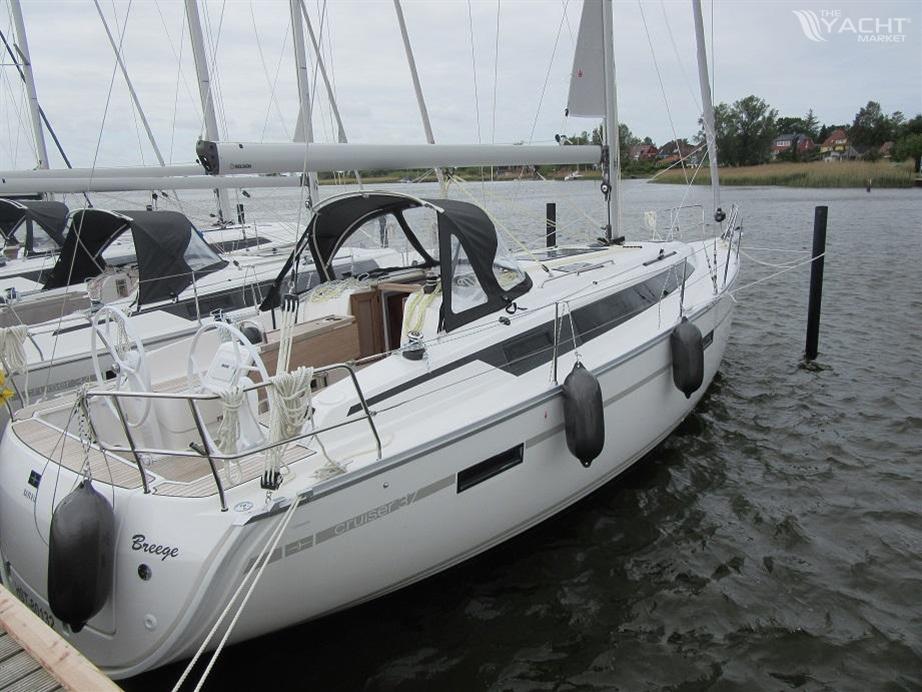 Bavaria Cruiser 37