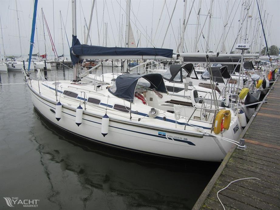 Bavaria 38 cruiser