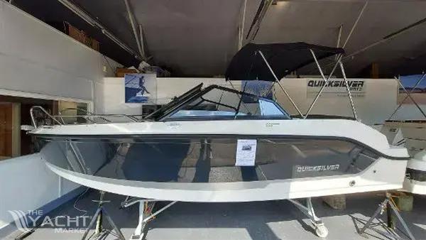 Quicksilver 555 Bowrider