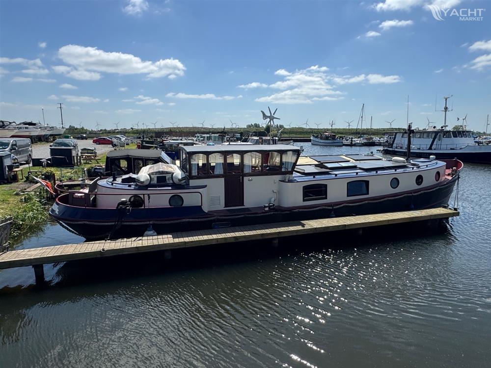 Branson Katherine Dutch Barge