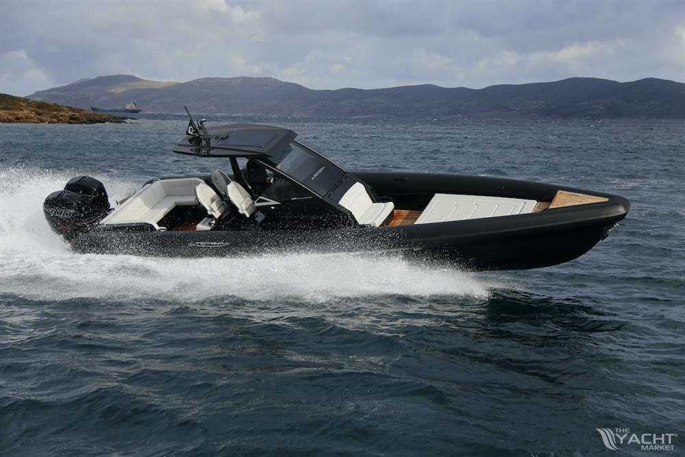 TECHNOHULL 38 GRAND SPORT