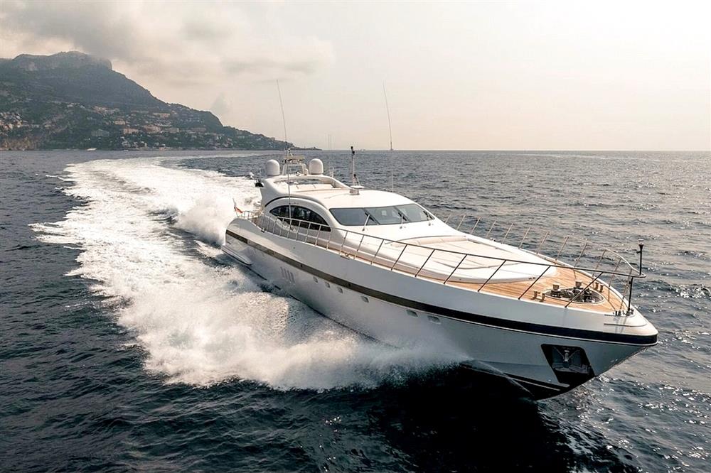 MANGUSTA 108