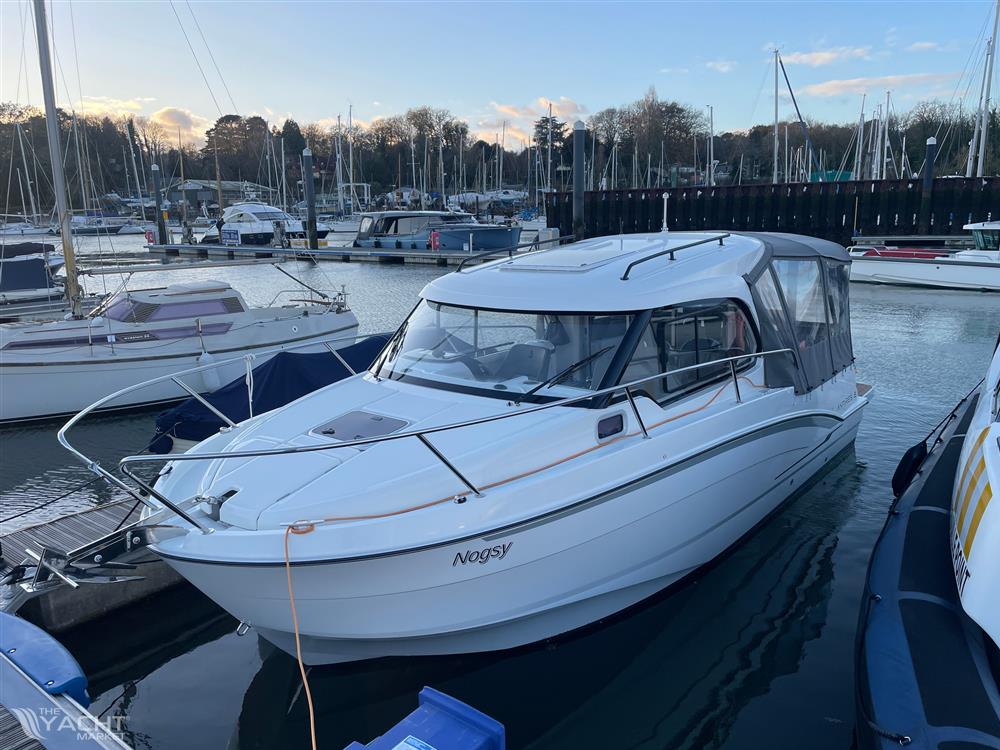 Beneteau Antares 8 V2 - 0 - Exterior