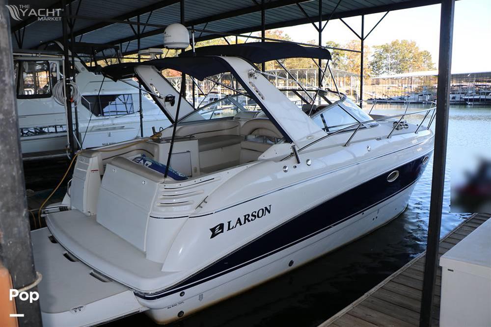 Larson 330 Cabrio - 2005 Larson 330 Cabrio - Photo #1