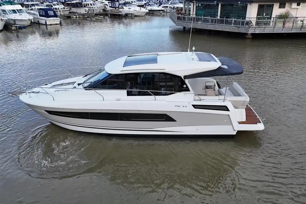 Jeanneau NC 33