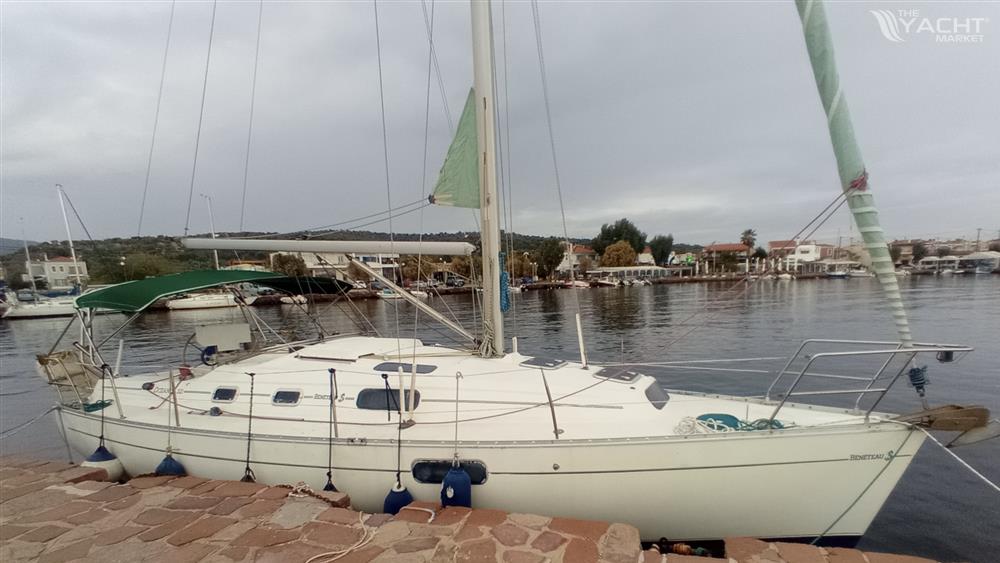 B&#233;n&#233;teau Oceanis 321