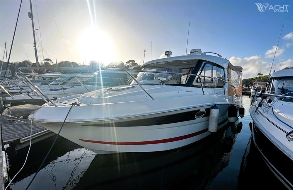 Beneteau Antares 8.80 - Default Image