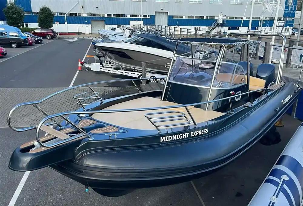 Capelli Tempest 900 Wa