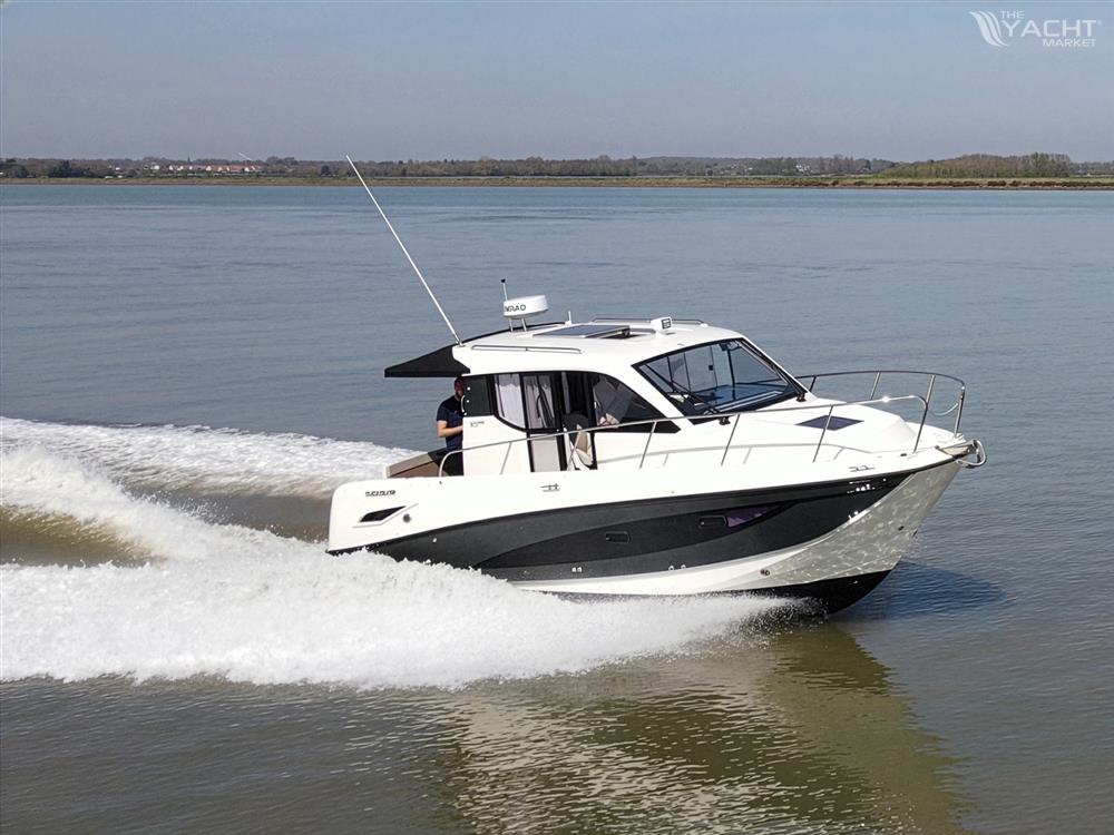 Quicksilver 905 Weekend