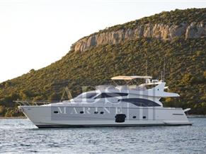Ferretti Yachts 681
