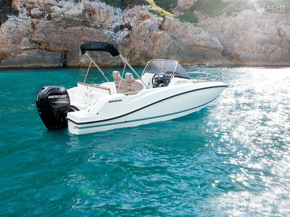 Quicksilver 605 Sundeck