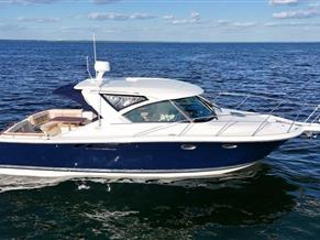 Tiara Yachts 3100 Coronet